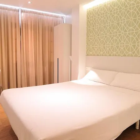 Denike Grupo Atalaia Guest house