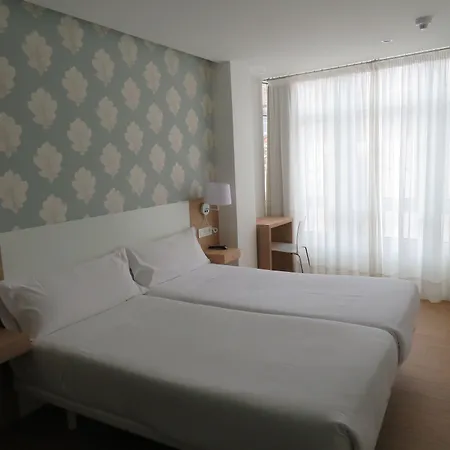 Denike Grupo Atalaia Guest house 2*