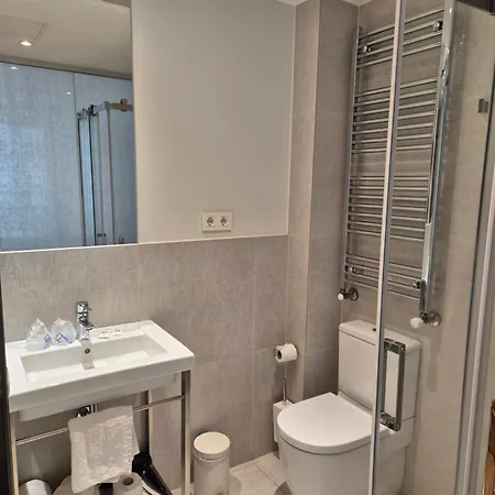 Deniké Grupo Atalaia 2* Santiago de Compostela