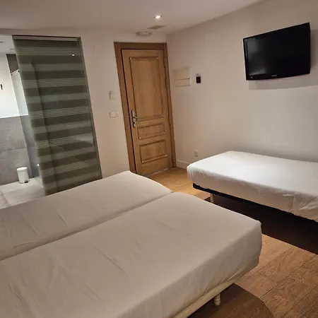 Denike Grupo Atalaia Konukevi Santiago de Compostela