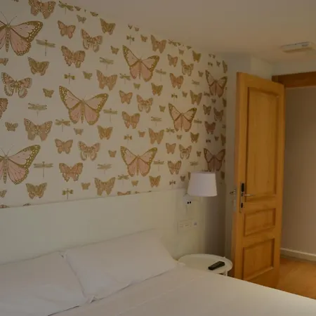 Deniké Grupo Atalaia 2* Santiago de Compostela