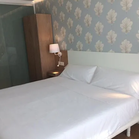 Denike Grupo Atalaia 2* Σαντιάγο ντε Κομποστέλα