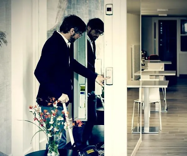 Denike Grupo Atalaia 2* Santiago de Compostela