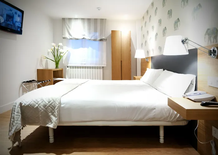 Denike Grupo Atalaia 2* Santiago de Compostela